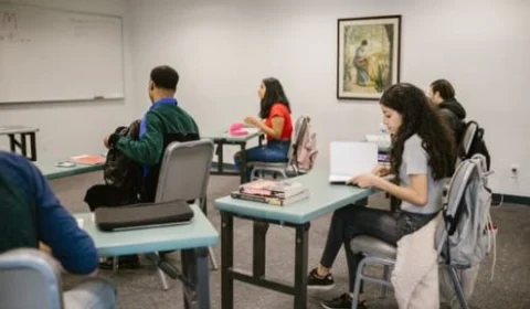 Inadimplência em escolas particulares chega a 60% no AM, diz Sinepe