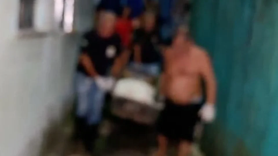 Casal é executado a tiros após ter casa invadida por suspeitos armados na Compensa, em Manaus