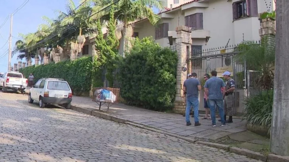 Empresário é suspeito de matar 4 pessoas da própria família em condomínio de luxo, em Porto Alegre