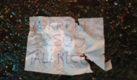 ‘Morri porque sou talarico’, diz bilhete deixado por criminosos após executarem homem a tiros em Manaus