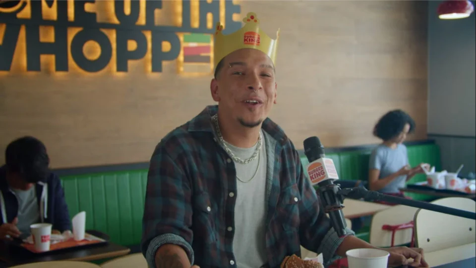 Rede de lanchonetes entra na campanha do TSE por votos de jovens de 16 e 17 anos