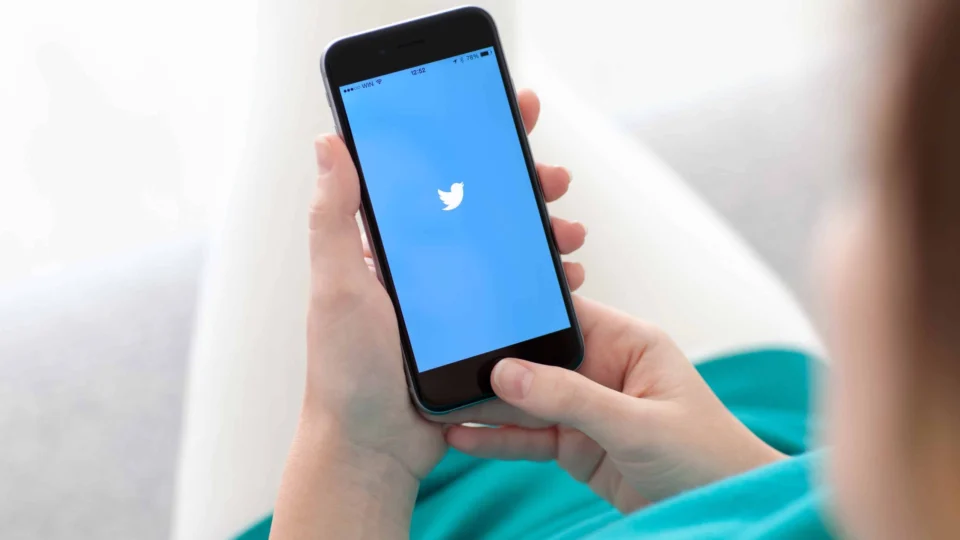 Twitter para de funcionar nos iPhones 5S, 6 e 6 Plus; veja solução