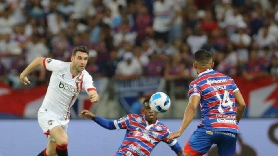 Fortaleza fica no empate de 1 a 1 com Estudiantes pelas oitavas da Libertadores