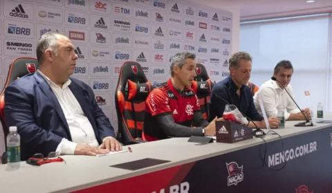 Diretores do Flamengo prometem esclarecer ‘desavença’ entre Paulo Sousa e Diego Alves