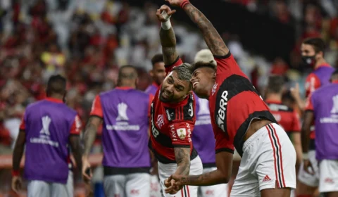 Com dois de Gabigol e superior nos dois tempos, Flamengo bate Universidad Católica por 3 a 2 pela Libertadores