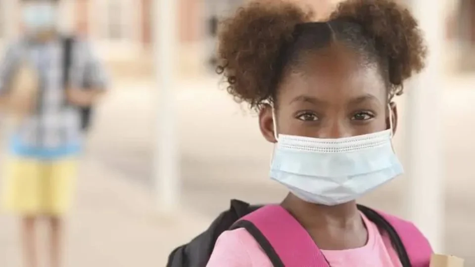 Em Manaus, uso de máscaras em escolas do município é facultativo, afirma Semed