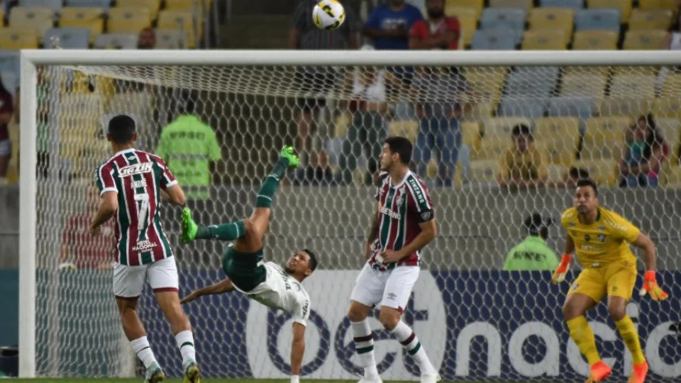 Rony faz golaço de bicicleta e Palmeiras empata em 1 a 1 com Fluminense pelo Brasileirão