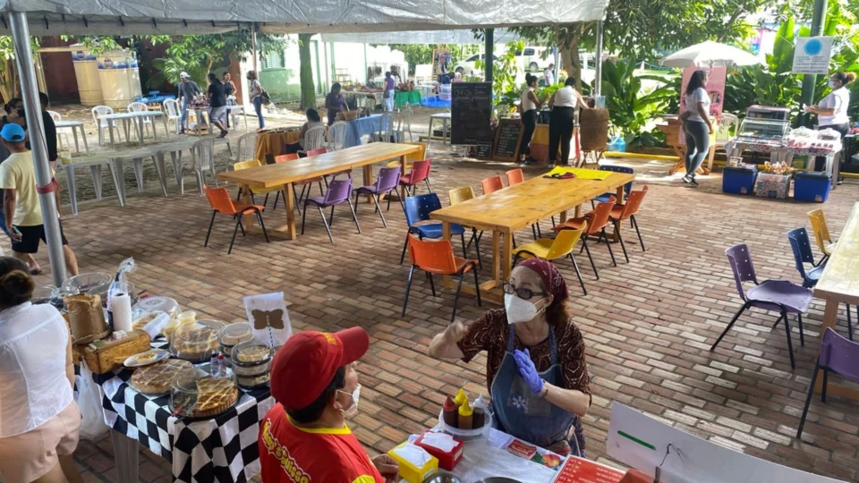 Feira da FAS segue neste domingo até às 19h com ponto de retirada do título de eleitor