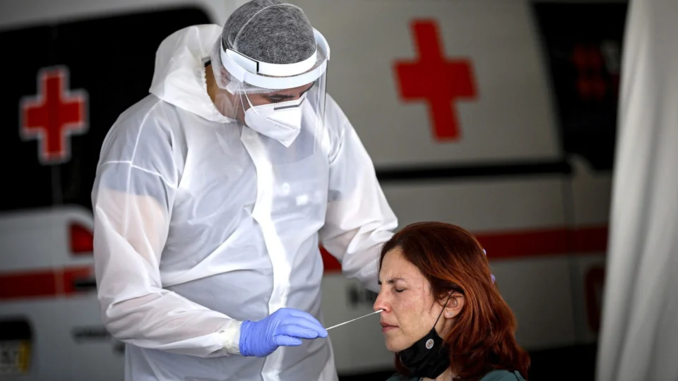 Pandemia: mundo ultrapassa marca de meio milhão de infectados pela Covid-19