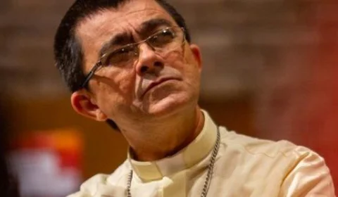 Bispo assina decreto que proíbe 13 paróquias de Itacoatiara-AM a aceitarem recursos financeiros de políticos