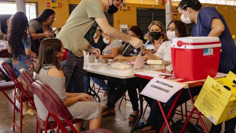Covid-19: Manaus terá 11 pontos de vacinação neste sábado