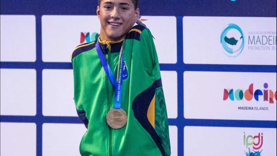 Atleta brasileiro fatura três ouros no Mundial de Natação Paralímpico na Ilha da Madeira, em Portugal