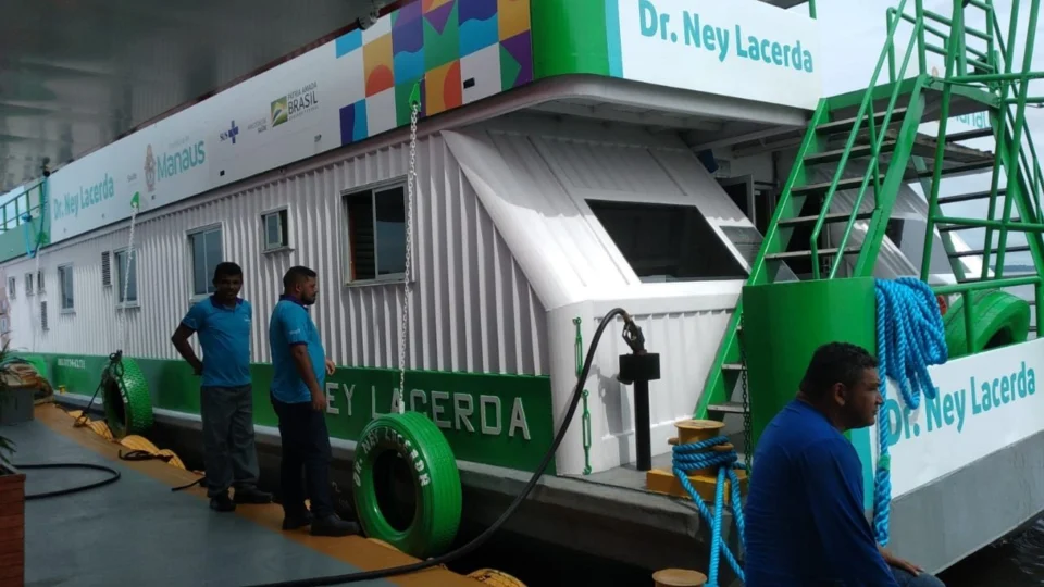 População ribeirinha de Manaus recebe UBS Fluvial revitalizada