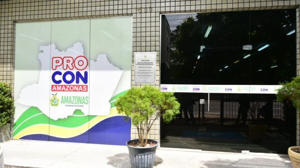 Procon multa Claro/Net em R$ 3,7 milhões por apagão de internet em Manaus