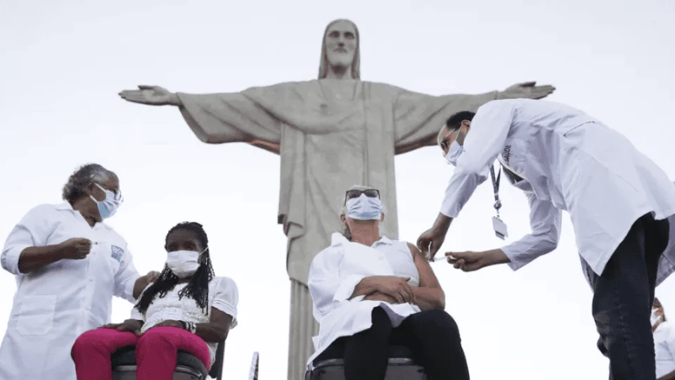 Mapa da vacinação: quase 80% dos brasileiros completam primeiro ciclo