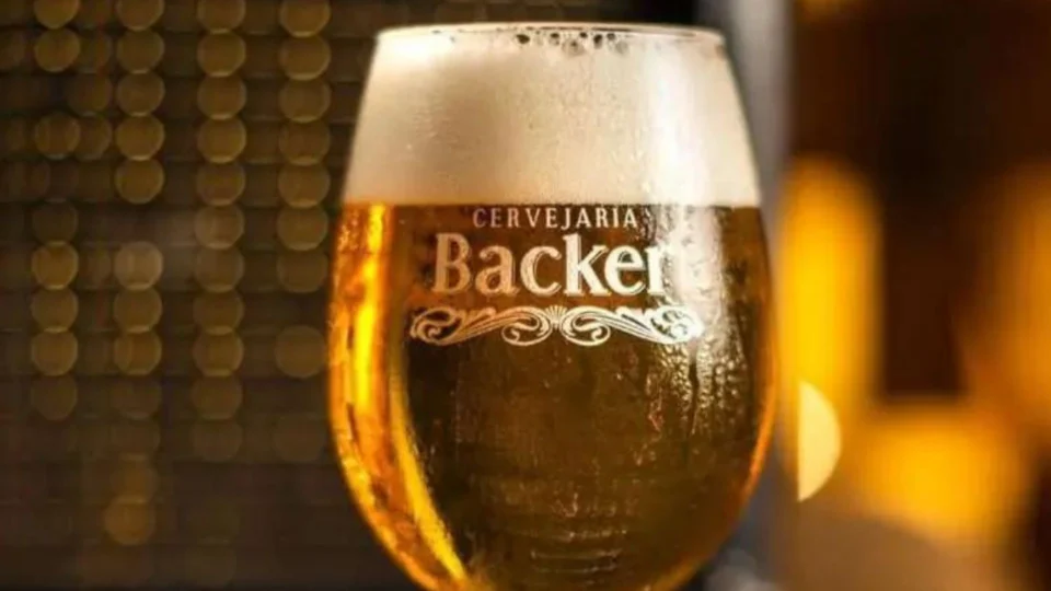 Dois anos após intoxicação matar 10 pessoas, Backer vai retomar produção de cerveja em BH