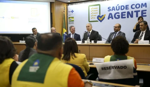 Saúde lança programa que pode capacitar 200 mil agentes comunitários