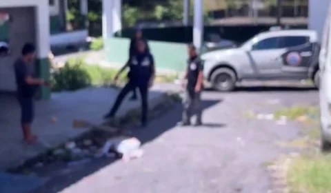 Homem é assassinado com socos e pauladas em terreno abandonado na Zona Leste de Manaus