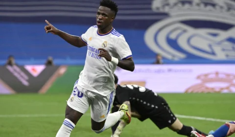 De olho na Liga dos Campeões, Real Madrid goleia por 6 a 0 time do Levante com hat-trick de Vinícius Júnior