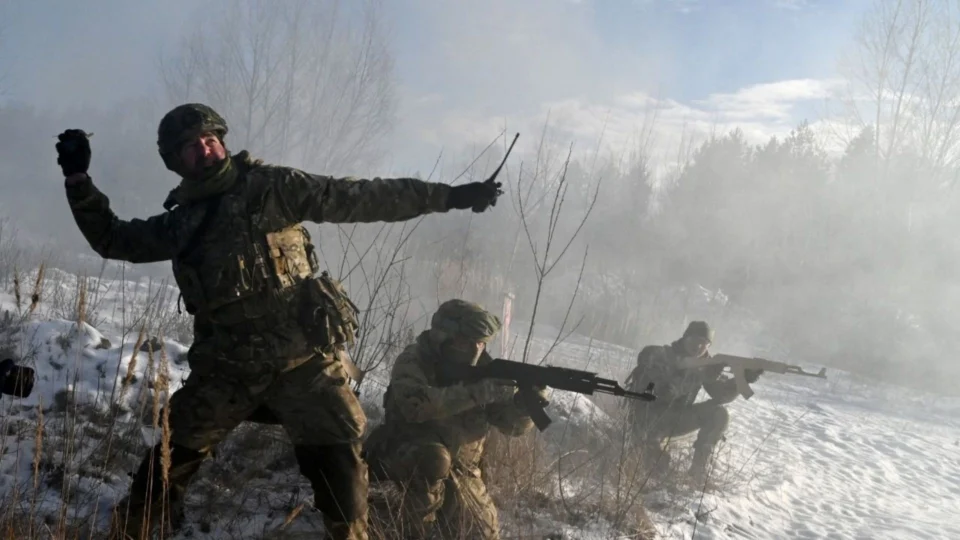 Rússia ataca depósito de armas enviadas pelo Ocidente à Ucrânia