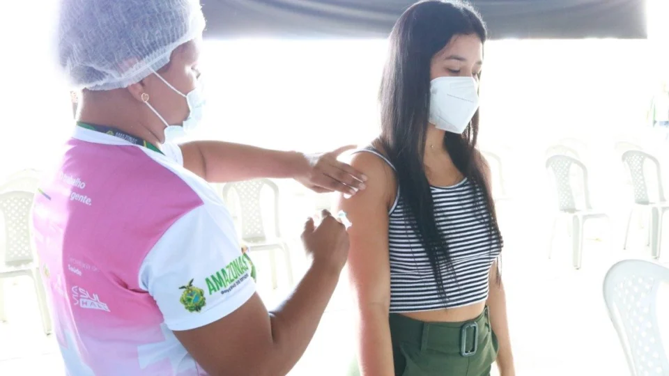 Covid-19: confira pontos de vacinação para adultos e crianças nesta terça-feira, em Manaus
