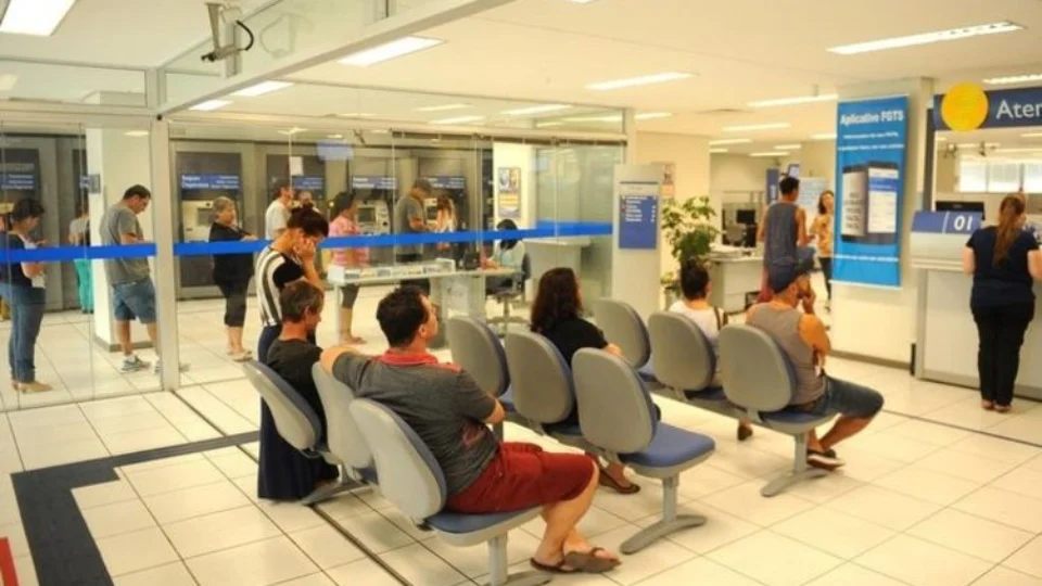 Bancos ficarão fechados na Sexta-feira Santa e no feriado de Tiradentes