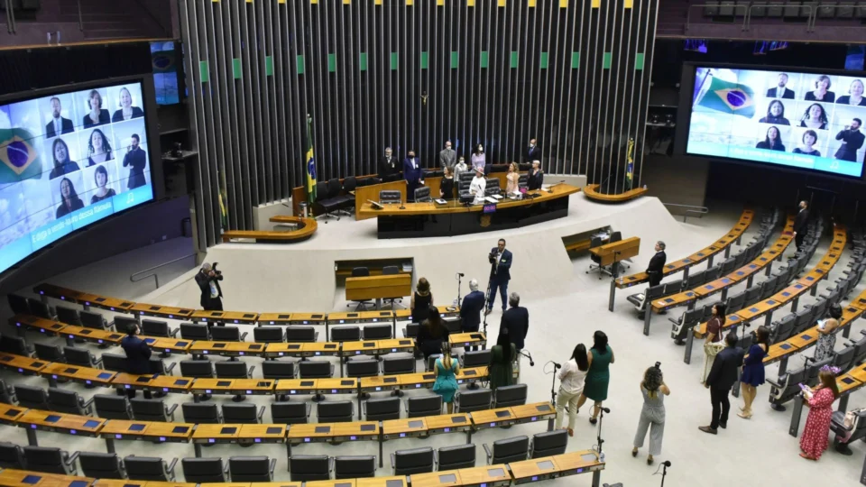 PL fica com a maior bancada da Câmara dos Deputados