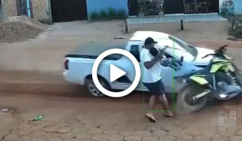 VÍDEO: pai age rapidamente e salva filho de ser atropelado por carro, no Pará