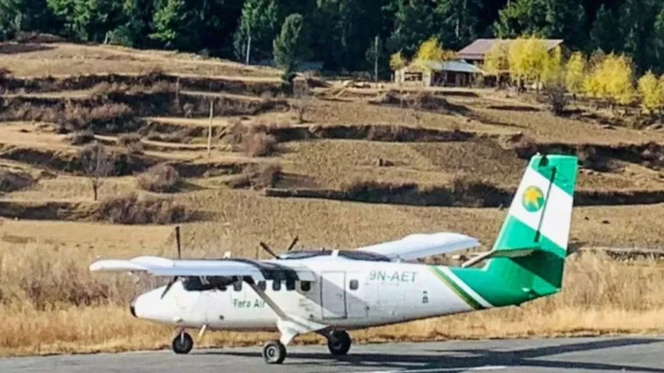 Avião com 22 pessoas desaparece de radar no Nepal
