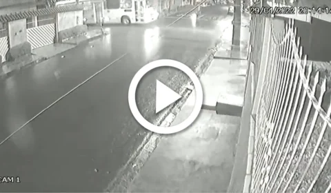 VÍDEO: motociclista tem cabeça esmagada por ônibus coletivo na Zona Centro-Sul de Manaus