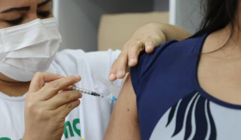 Abril registra menores indicadores de casos e óbitos por Covid-19 desde janeiro de 2022, no AM