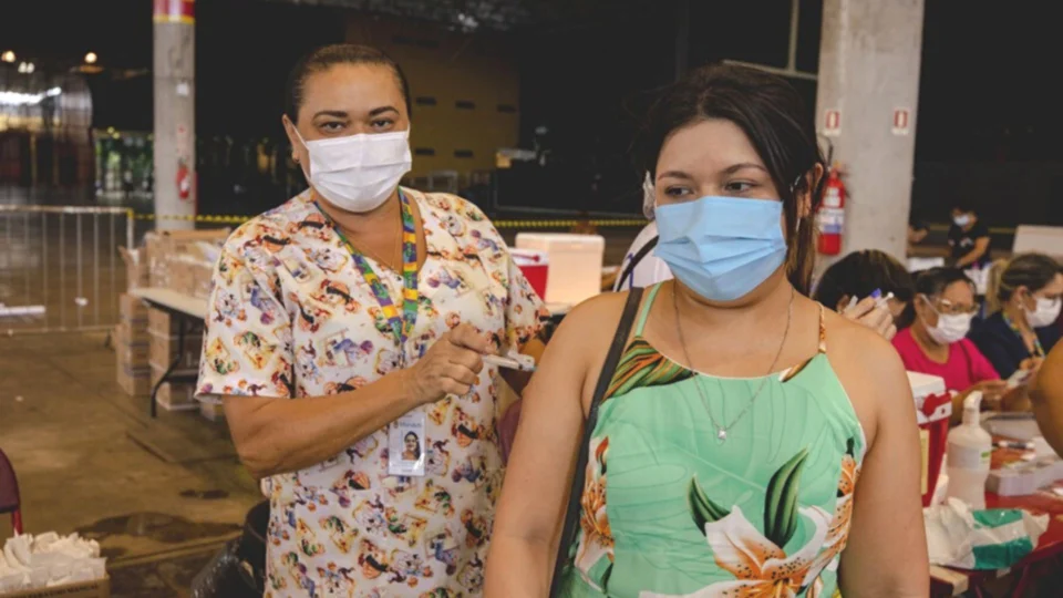 Confira pontos disponíveis de vacinação contra Covid-19 neste sábado, em Manaus