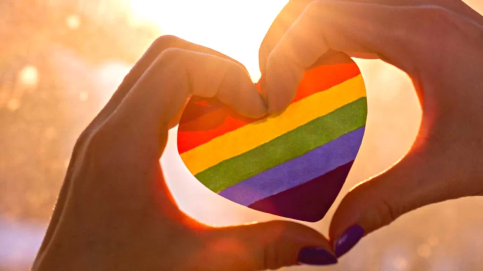 Dia do Orgulho Gay: desafios que a comunidade LGBTQIA+ enfrenta no mercado de trabalho