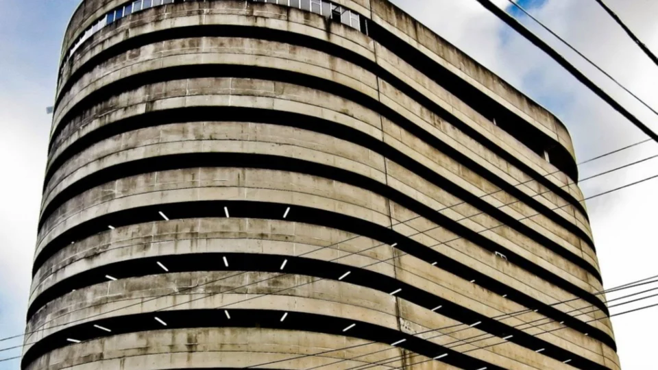 Leilão do Edifício-Garagem acontece em setembro em Manaus