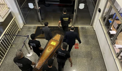 Caso Bruno e Dom: avião da PF com restos mortais chega a Brasília para identificação