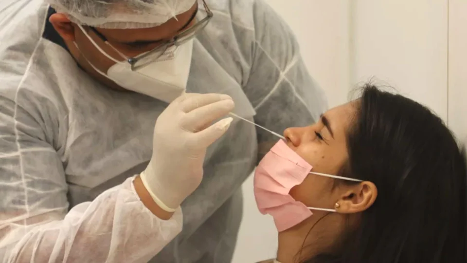 Amazonas registra 129 novos casos e quatro mortes por Covid-19 nesta sexta-feira