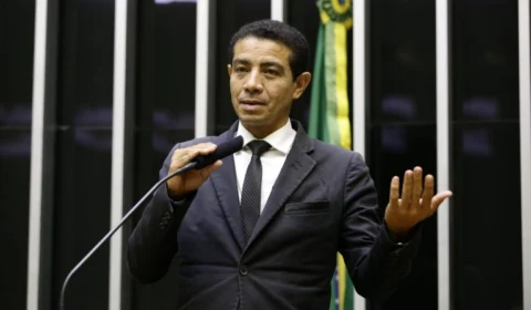 Projeto proíbe comercialização de alimentos em formato de órgãos sexuais