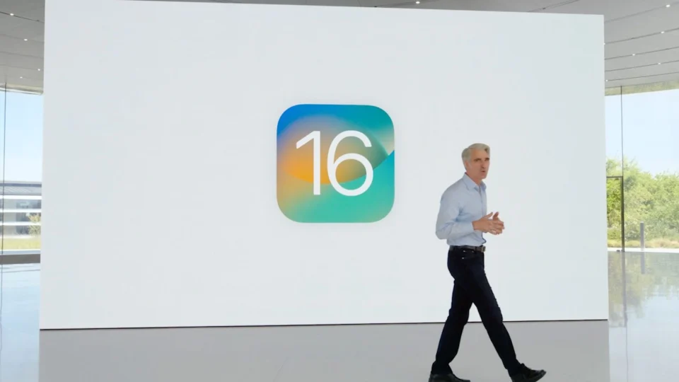 iPhones lançados até 2016 não devem receber iOS 16