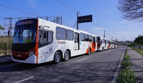 Manaus recebe 20 novos ônibus para reforçar transporte da população