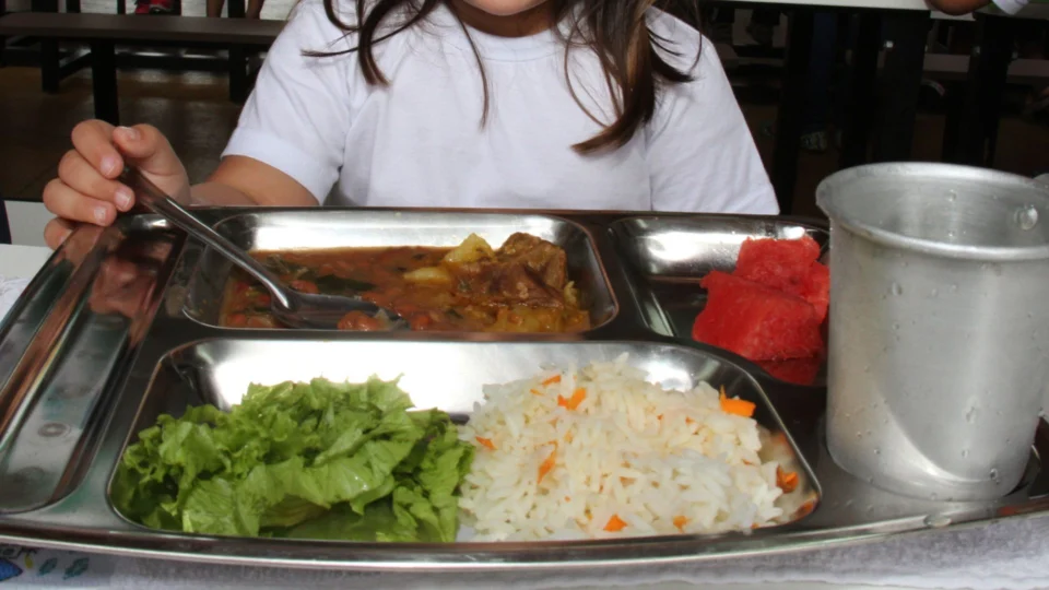 Pandemia agrava pobreza e desigualdade no Brasil, aponta Banco Mundial