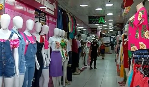 Confiança do comércio varejista cai 2,6% em setembro, afirma Icec