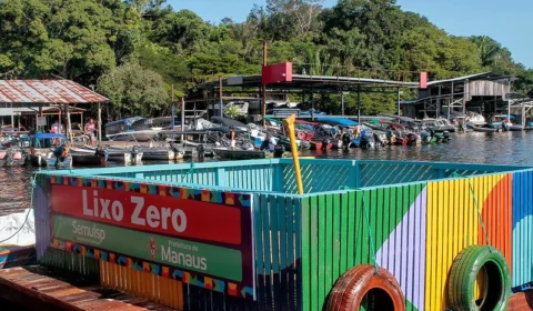 Marina do Davi, em Manaus, recebe coletor flutuante e ‘Gari Comunitário Fluvial’