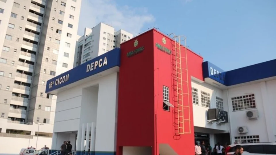 Médico é preso suspeito de favorecimento à prostituição praticado contra adolescente em Manaus