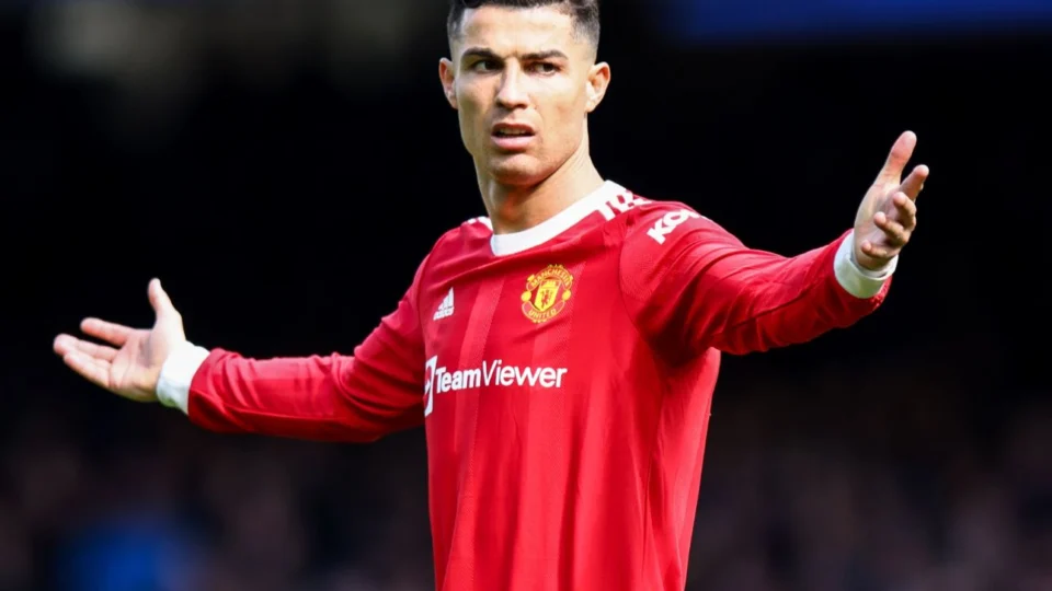 Manchester United estuda possibilidade de dispensar Cristiano Ronaldo em setembro