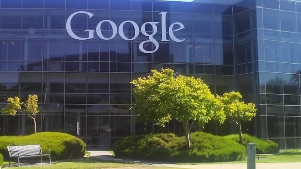 Google oferece 500 mil bolsas de estudos para cursos em tecnologia; veja como conseguir