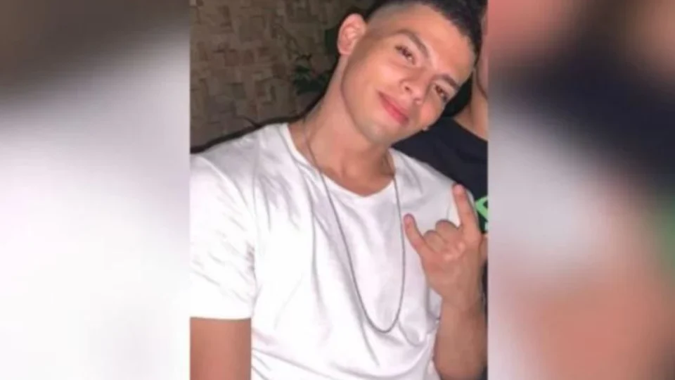 Polícia Civil investiga morte de adolescente que caiu do 33º andar de prédio em Goiás