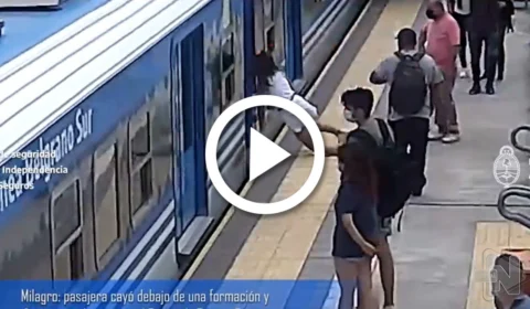 VÍDEO: jovem passa mal, desmaia e cai em trilhos de metrô na Argentina