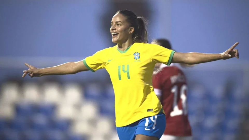 Seleção feminina vence Hungria e comemora a primeira vitória no ano na Espanha