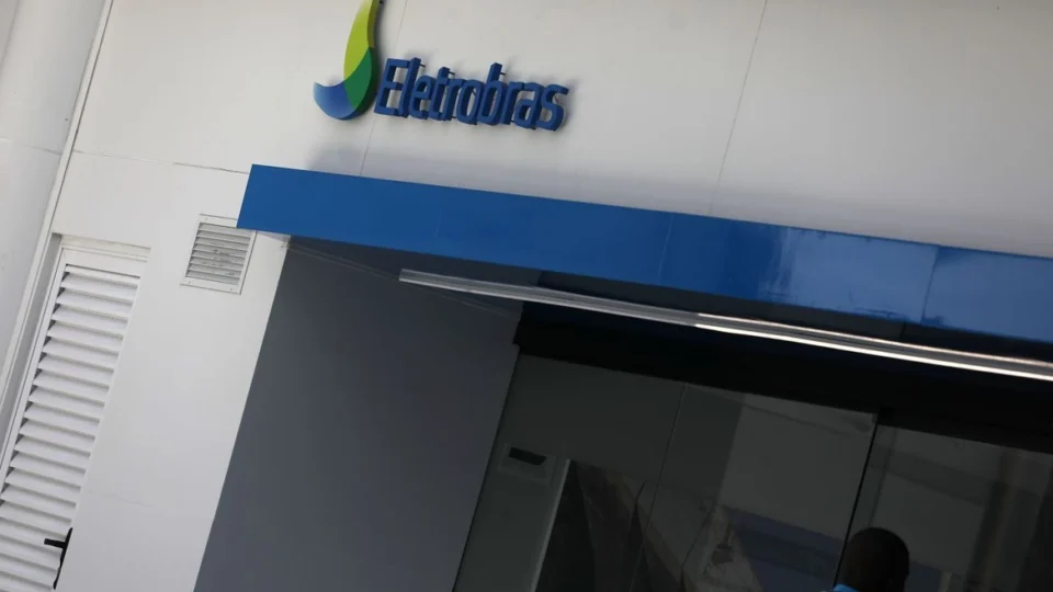 Por 7 votos a 1, TCU forma maioria para aprovar privatização da Eletrobras