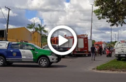 VÍDEO: carro cai em igarapé após colidir com caminhão na Zona Norte de Manaus